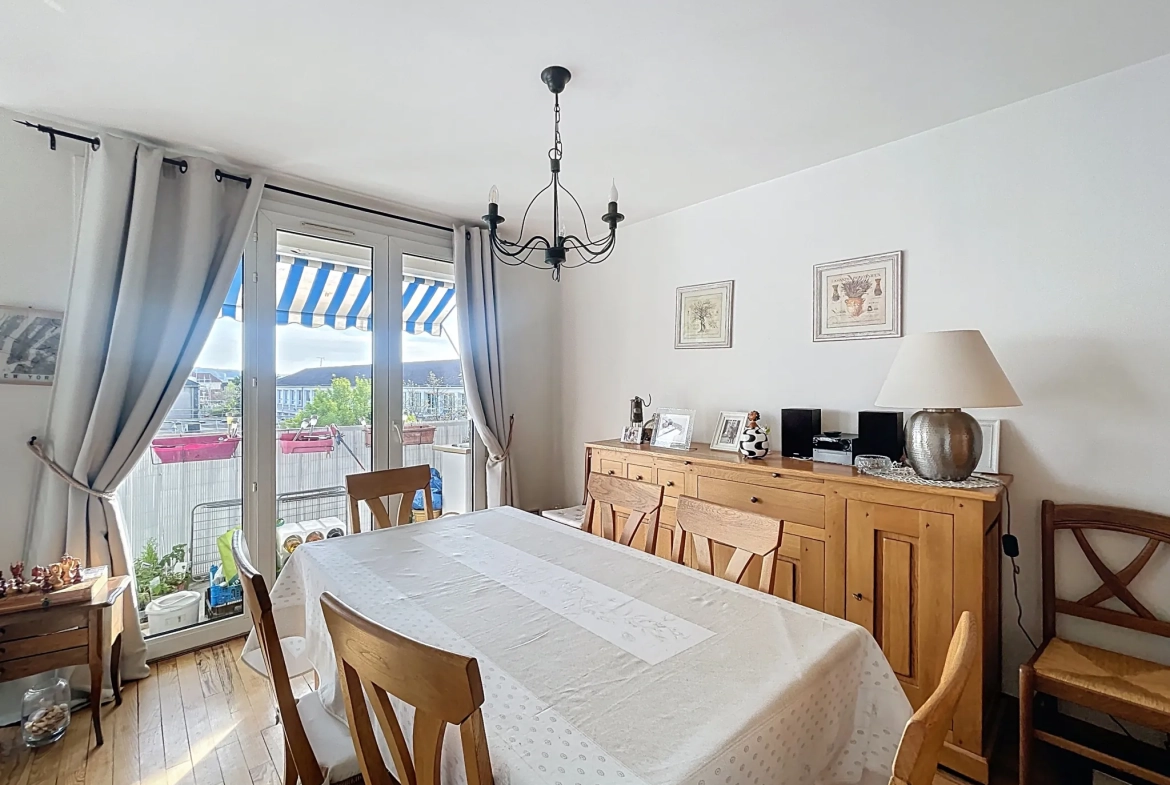 Magnifique appartement 3 pièces avec balcon, cave et parking à Rueil-Malmaison 