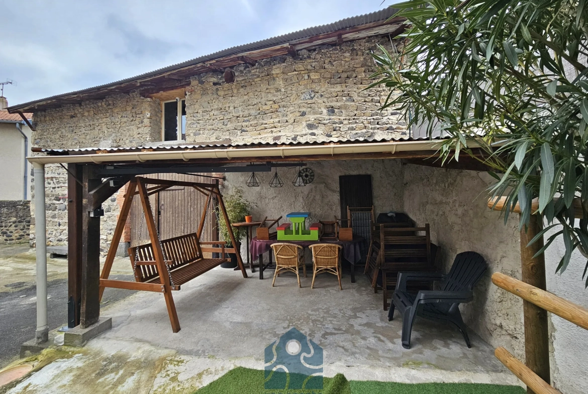 Magnifique maison de charme de 200 m² avec dépendances à Chidrac près d'Issoire 