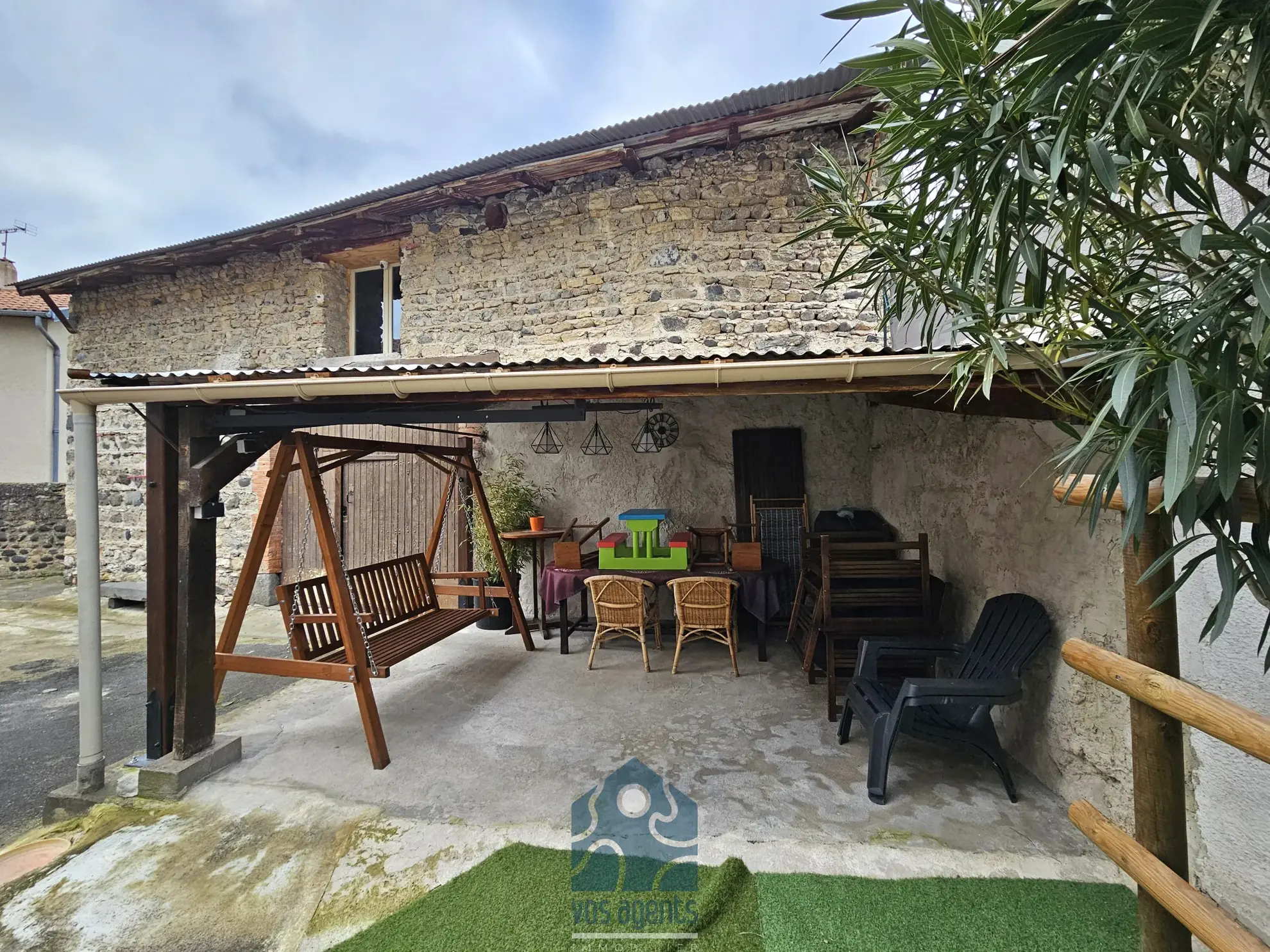 Magnifique maison de charme de 200 m² avec dépendances à Chidrac près d'Issoire 