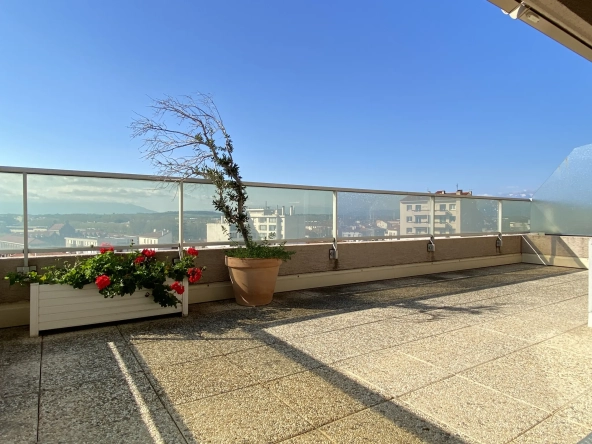 Appartement 5 pièces avec terrasses, garage à Perpignan