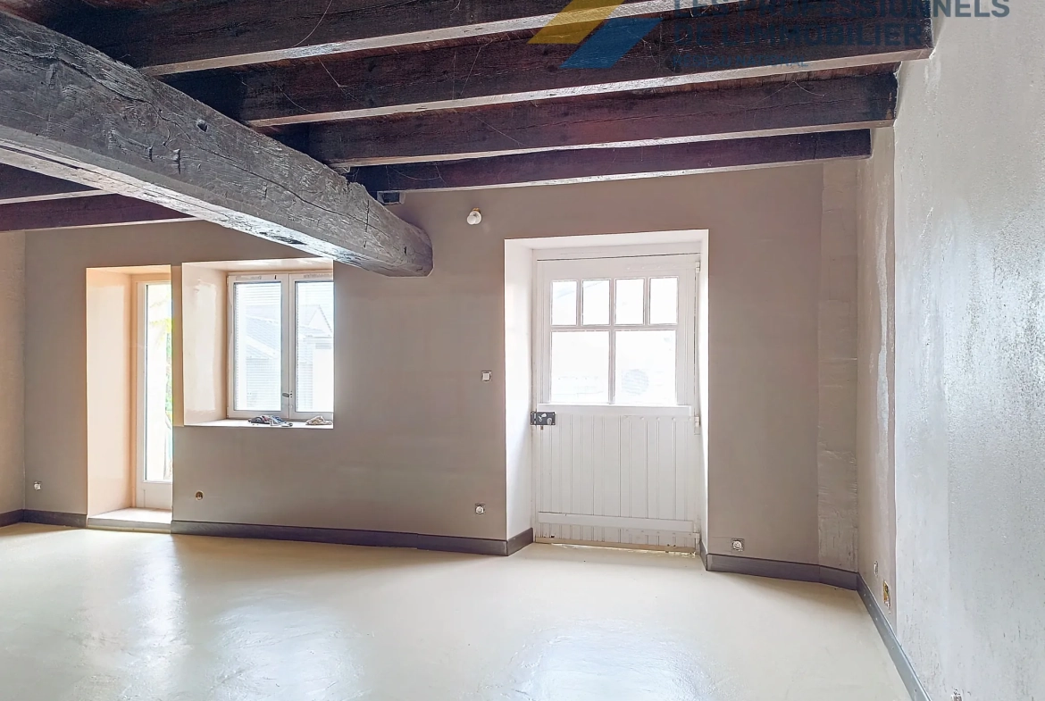 Maison en pierre de 177 m² avec fort potentiel à Rieux 56350 