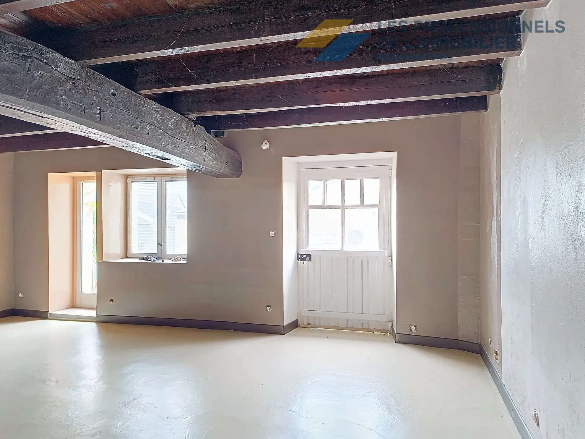 Maison en pierre de 177 m² avec fort potentiel à Rieux 56350 