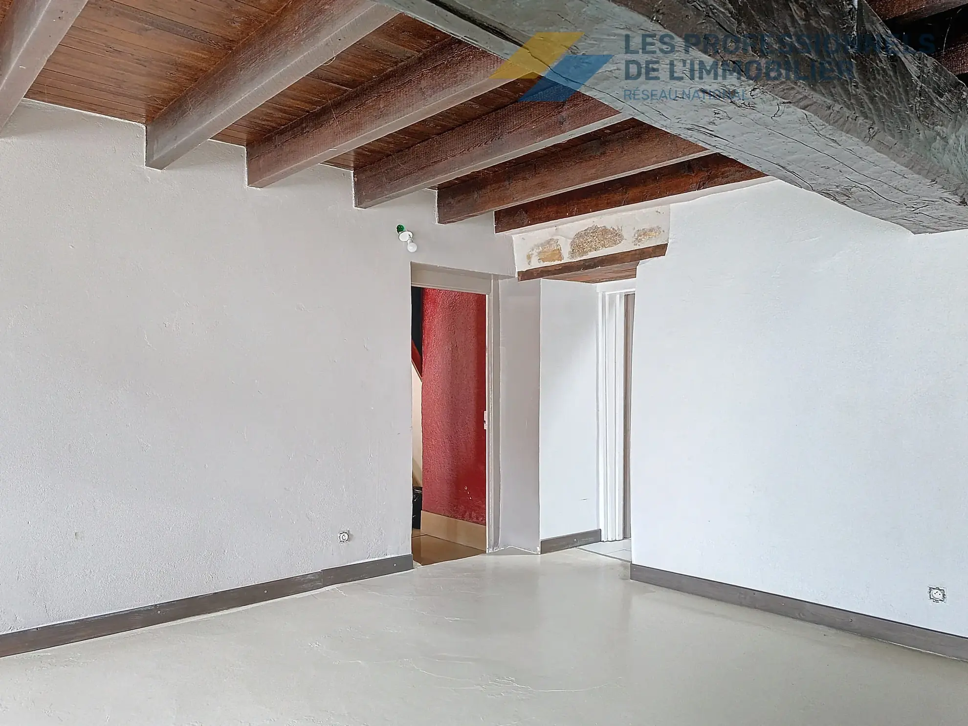 Maison en pierre de 177 m² avec fort potentiel à Rieux 56350 