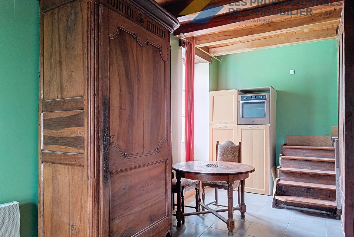 Maison en pierre de 177 m² avec fort potentiel à Rieux 56350 