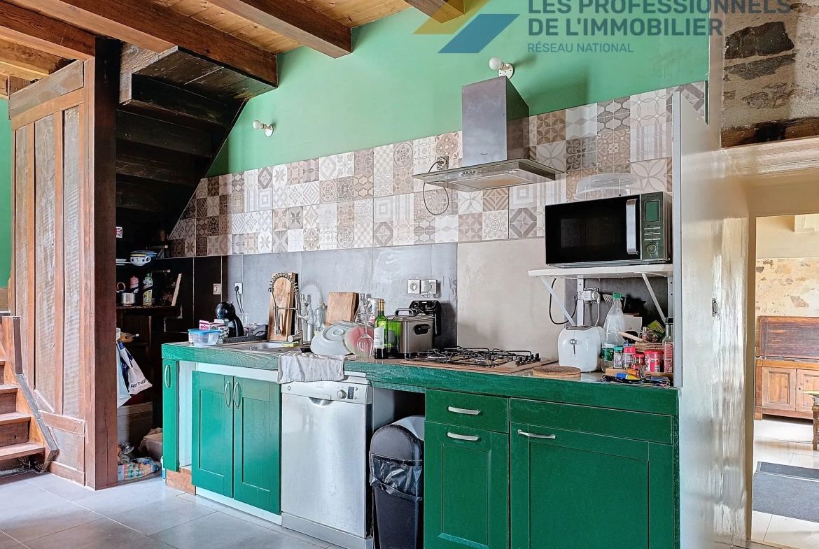 Maison en pierre de 177 m² avec fort potentiel à Rieux 56350 