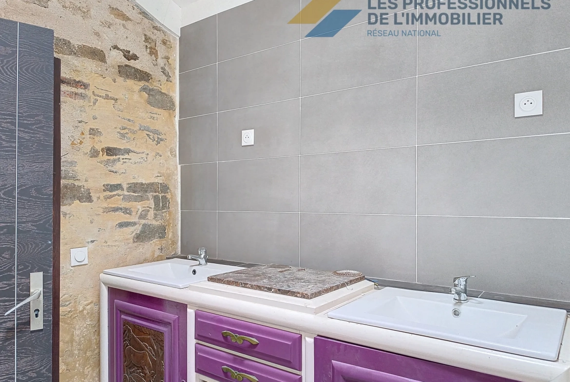Maison en pierre de 177 m² avec fort potentiel à Rieux 56350 