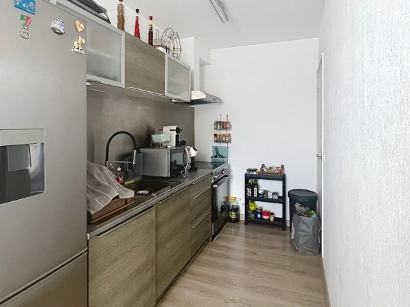 Bel appartement T2 rénové de 50 m² à Tourcoing avec cave et ascenseur 