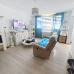 Bel appartement T2 rénové de 50 m² à Tourcoing avec cave et ascenseur