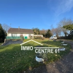 Maison Plain-Pied à Carrouges avec Jardin et Champs - 85 m²