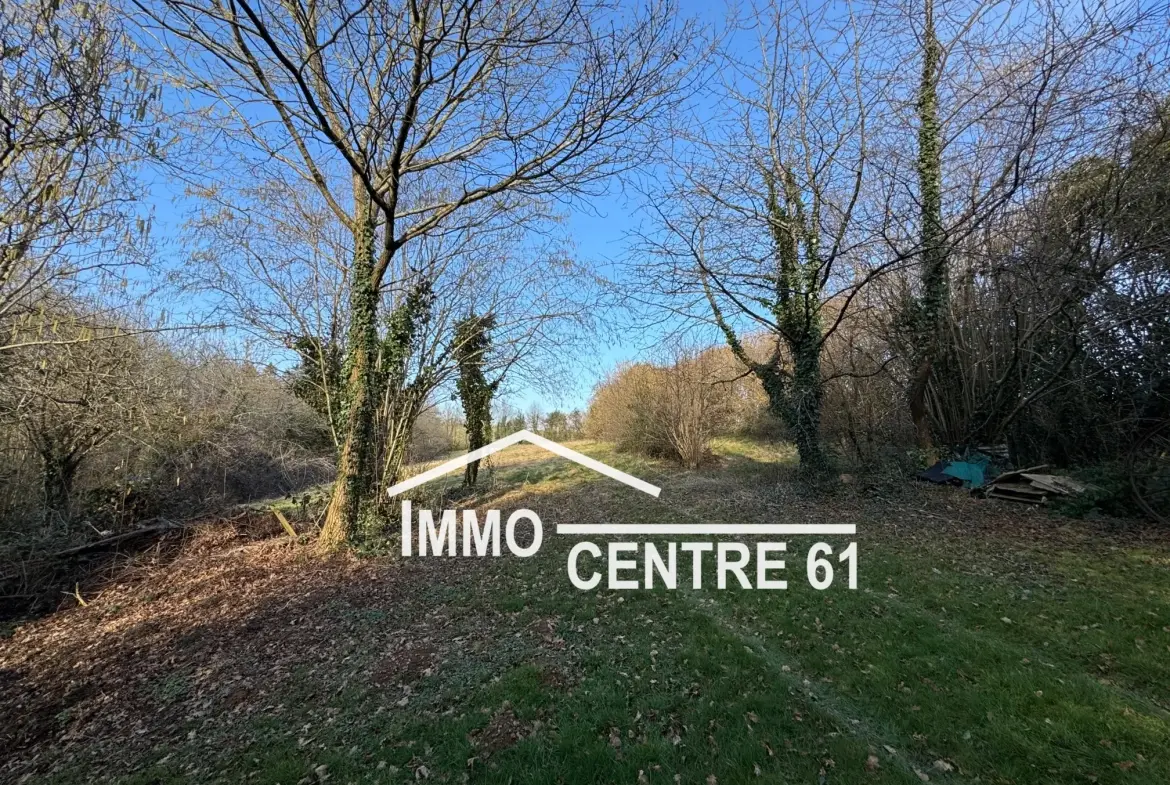 Maison Plain-Pied à Carrouges avec Jardin et Champs - 85 m² 