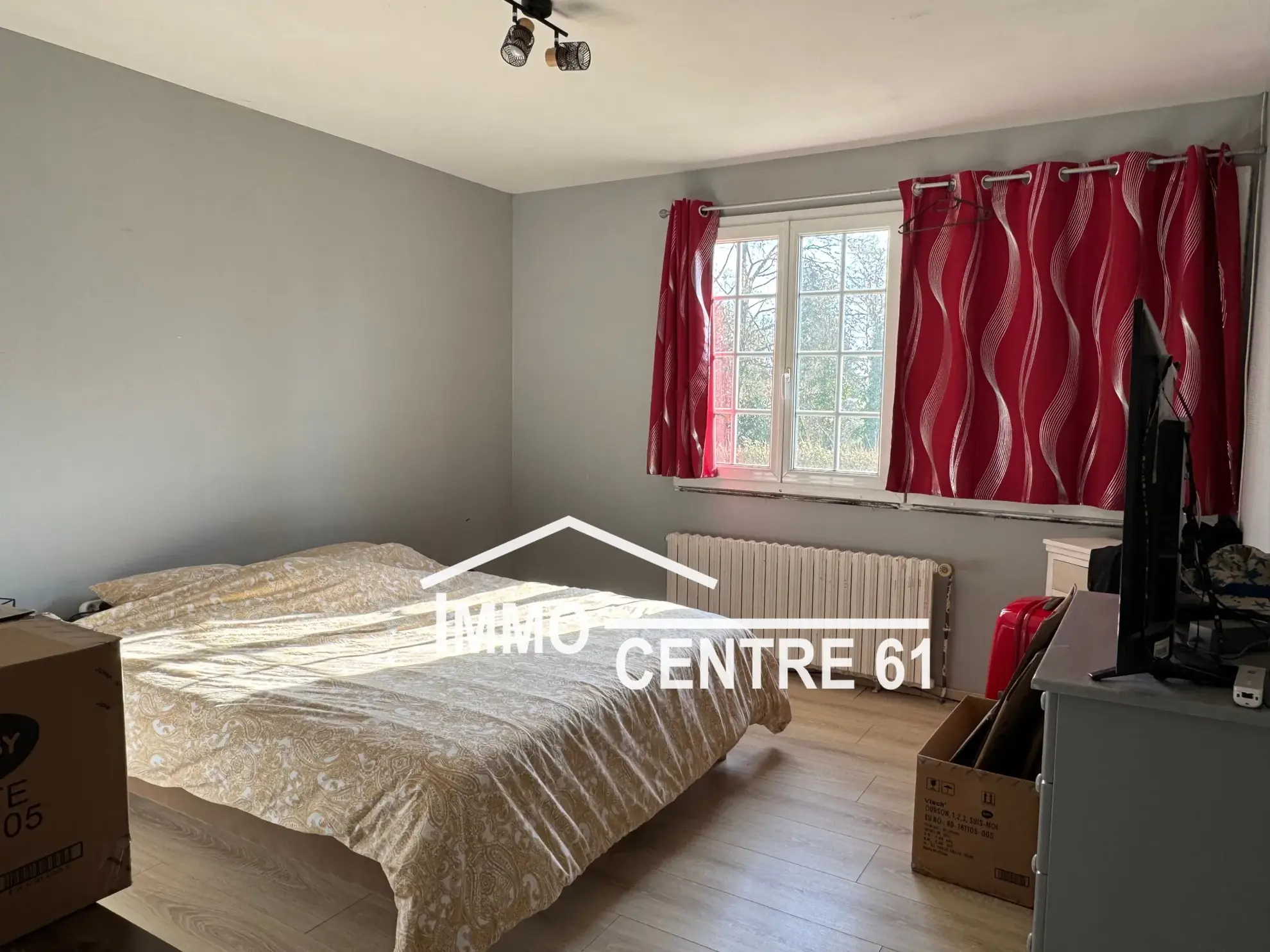 Maison Plain-Pied à Carrouges avec Jardin et Champs - 85 m² 
