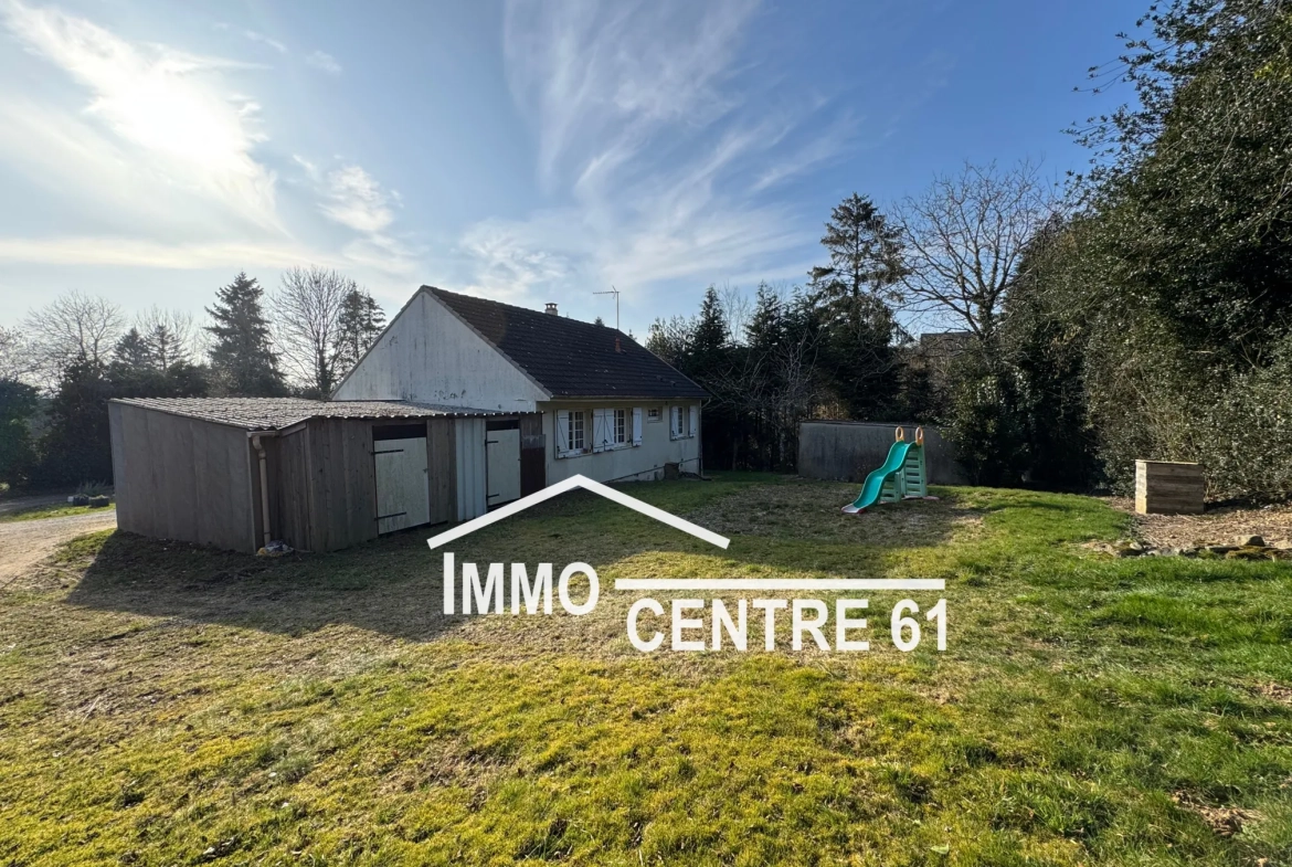 Maison Plain-Pied à Carrouges avec Jardin et Champs - 85 m² 