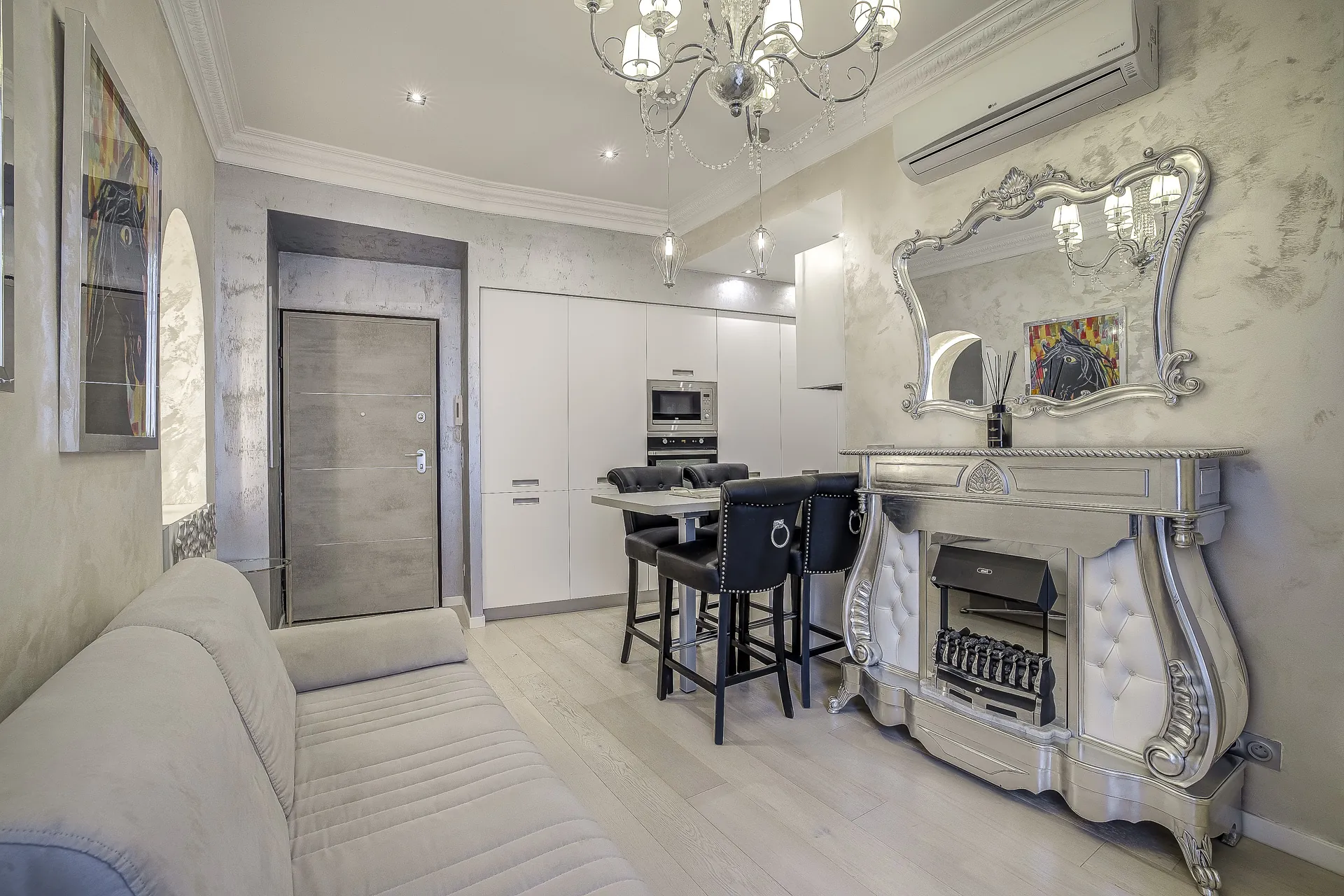 Appartement 2 pièces rénové avec cour intérieure dans le Carré d’Or à Nice 