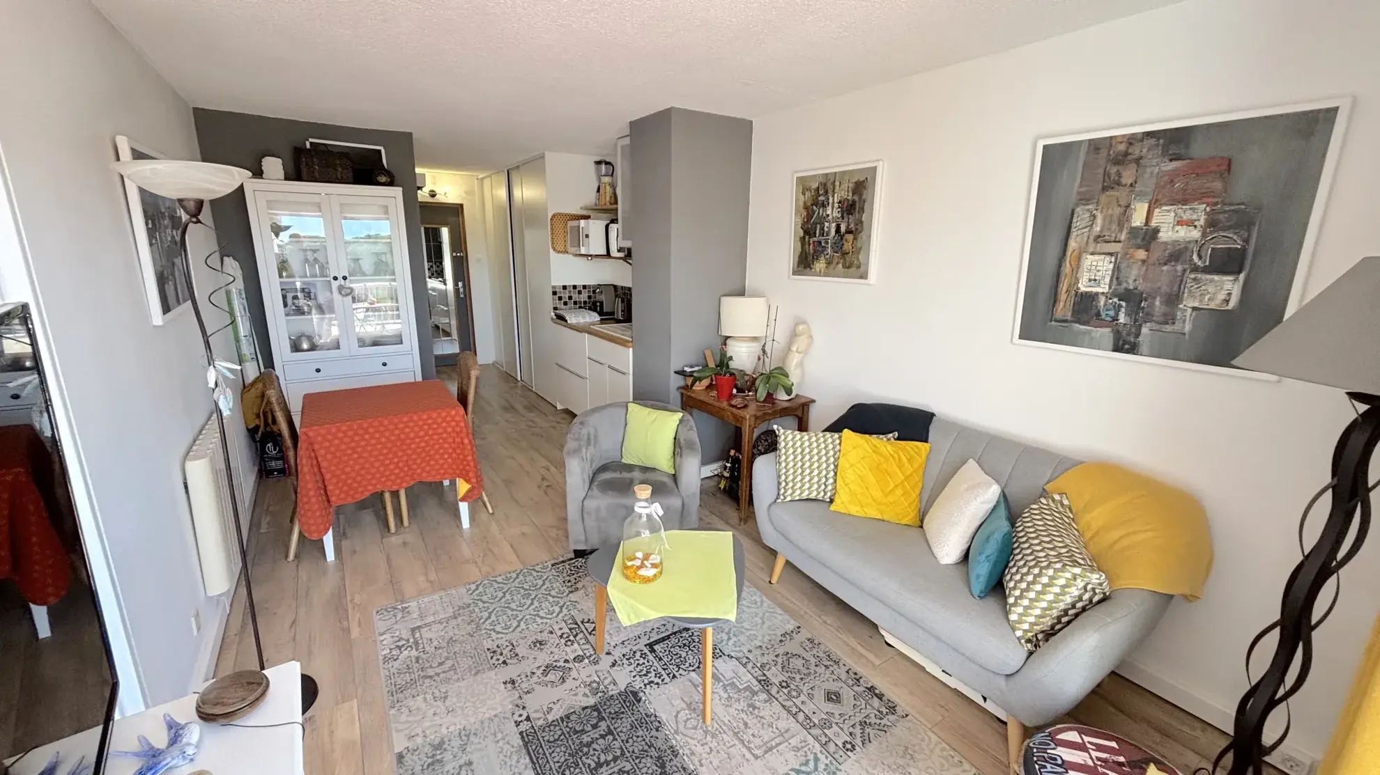 Appartement F2 rénové avec deux terrasses à La Grande Motte le Ponant 