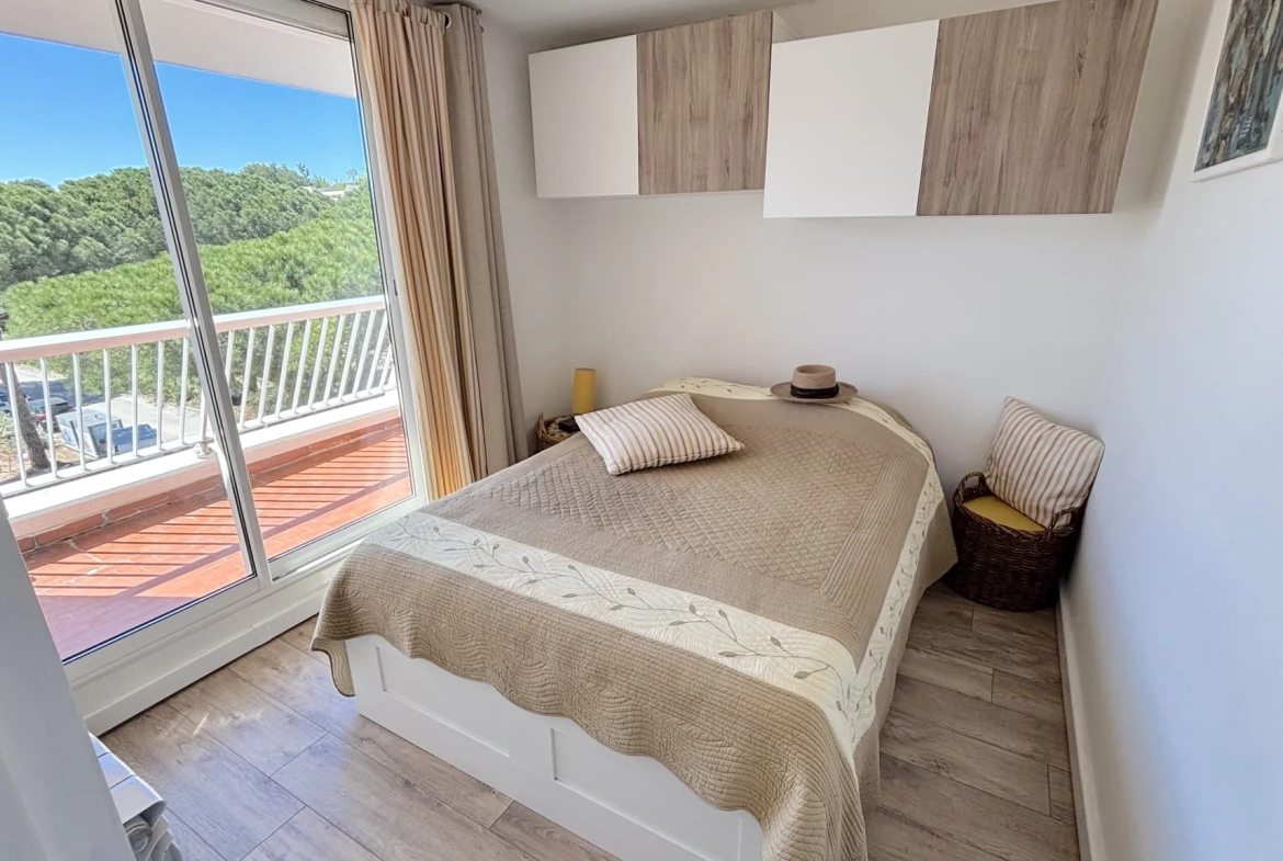 Appartement F2 rénové avec deux terrasses à La Grande Motte le Ponant 