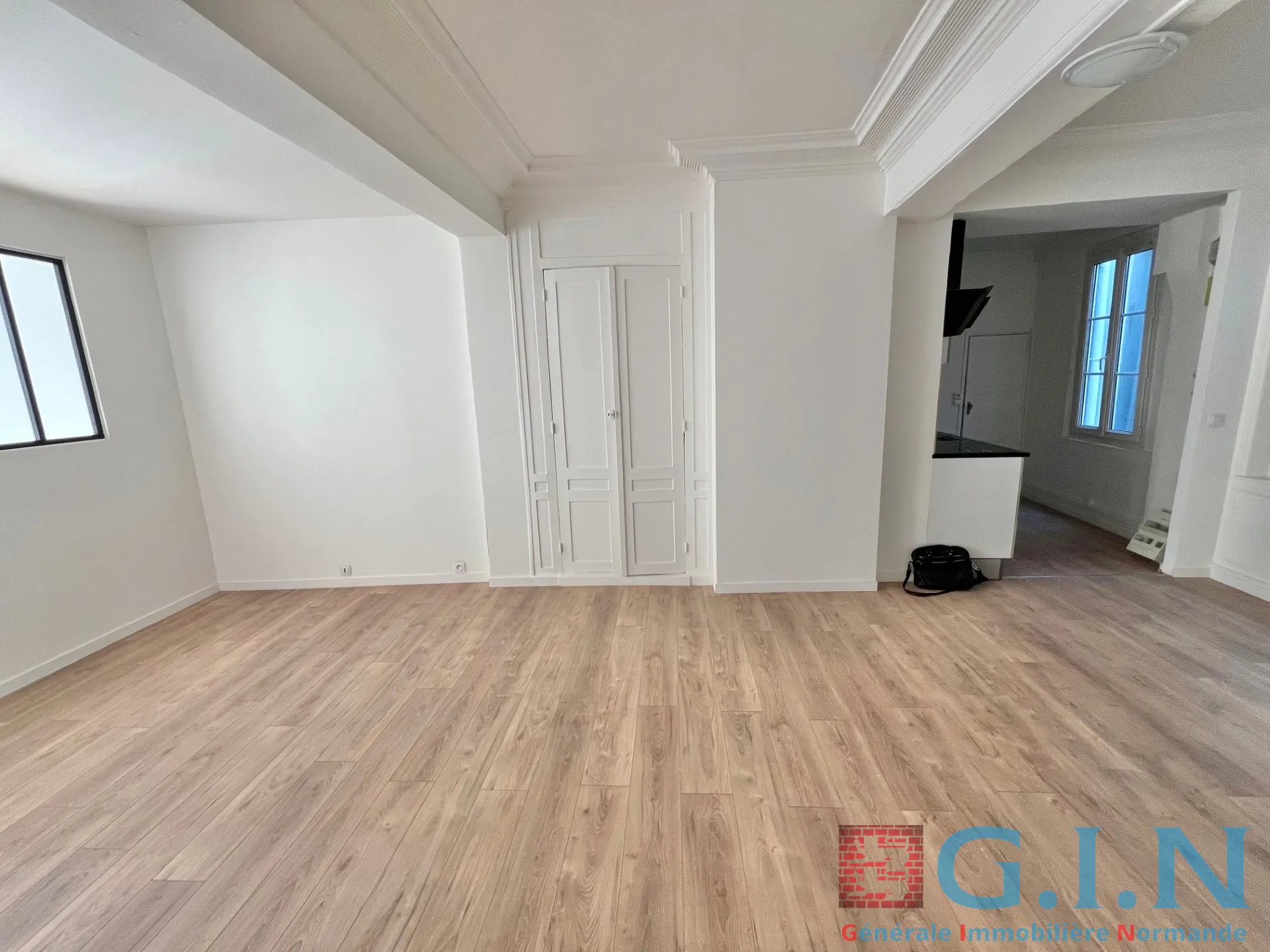Appartement 2 pièces rénové à Rouen proche de la place de la Pucelle 