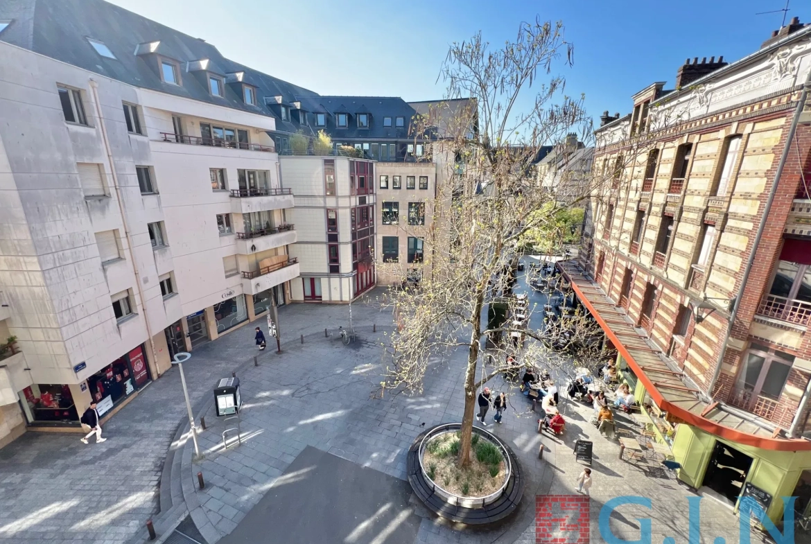 Appartement 2 pièces rénové à Rouen proche de la place de la Pucelle 