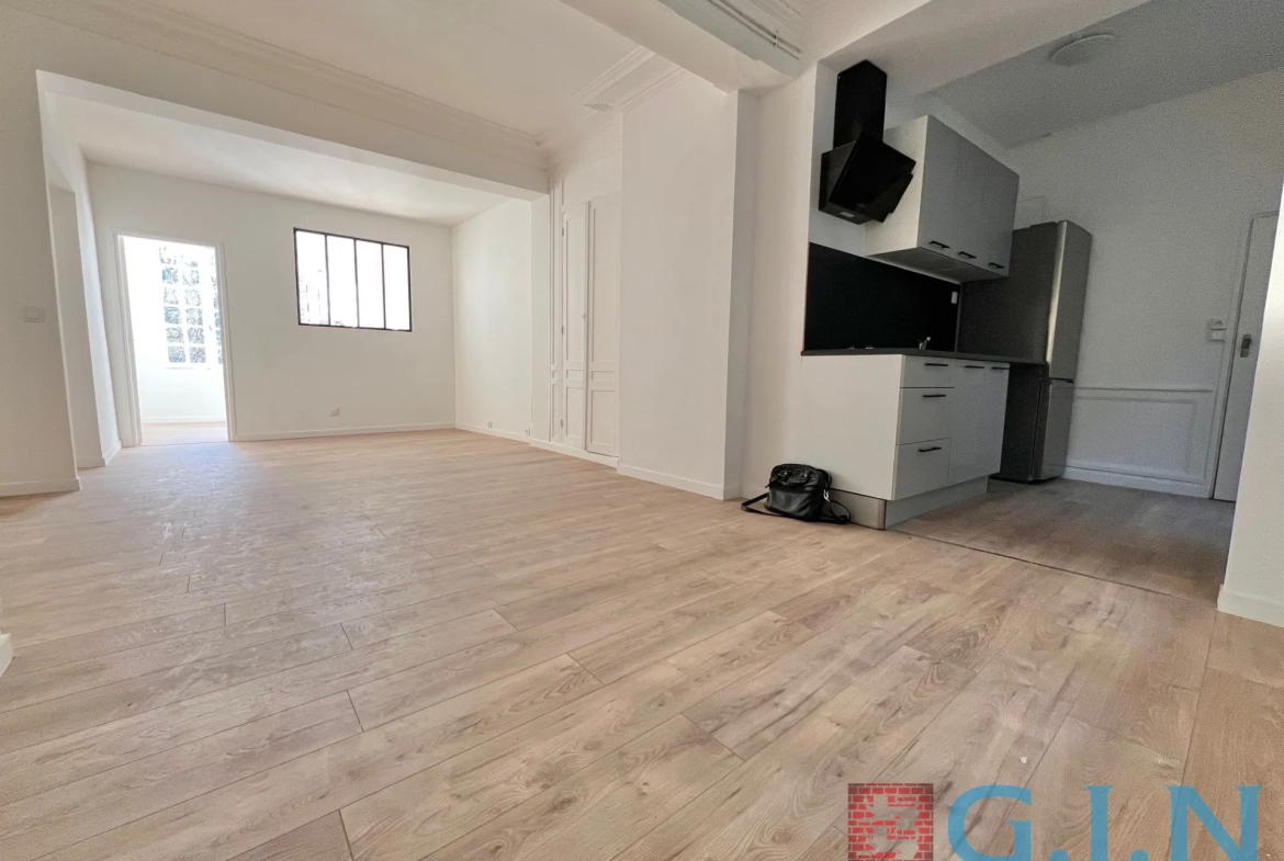 Appartement 2 pièces rénové à Rouen proche de la place de la Pucelle 