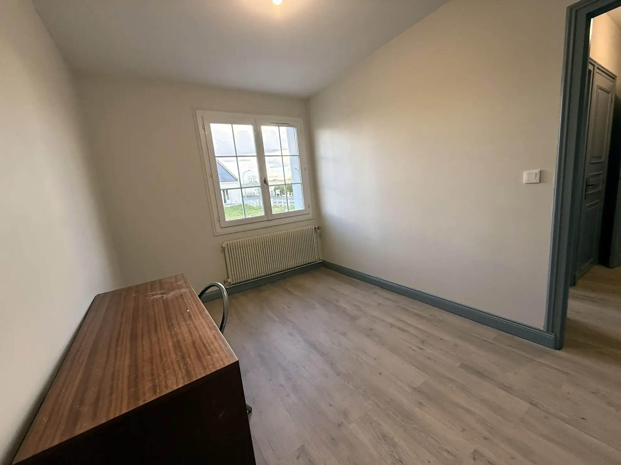 Belle maison de 71 m² avec sous-sol et terrain clos à Descartes 
