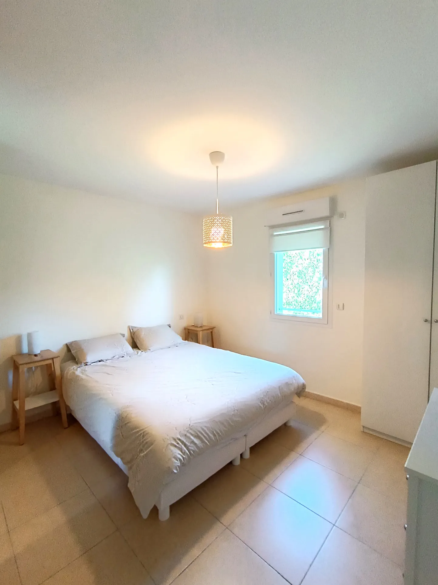 Appartement T3 lumineux de 80 m² à Marignane avec balcon et parking privé 
