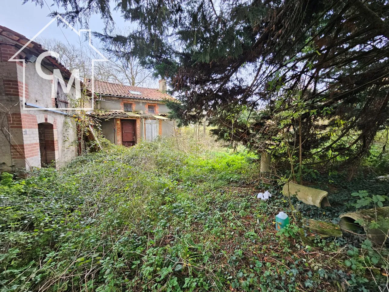 Maison à vendre à Lathus-Saint-Rémy de 2 pièces avec jardin de 752 m² 