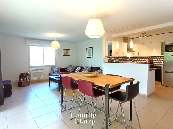 Appartement T3 lumineux de 80 m² à Marignane avec balcon et parking privé