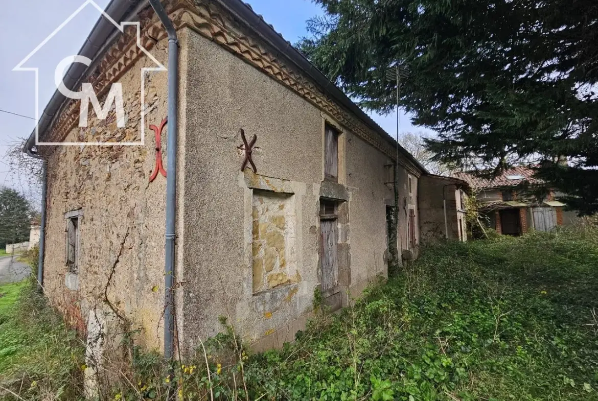 Maison à vendre à Lathus-Saint-Rémy de 2 pièces avec jardin de 752 m² 