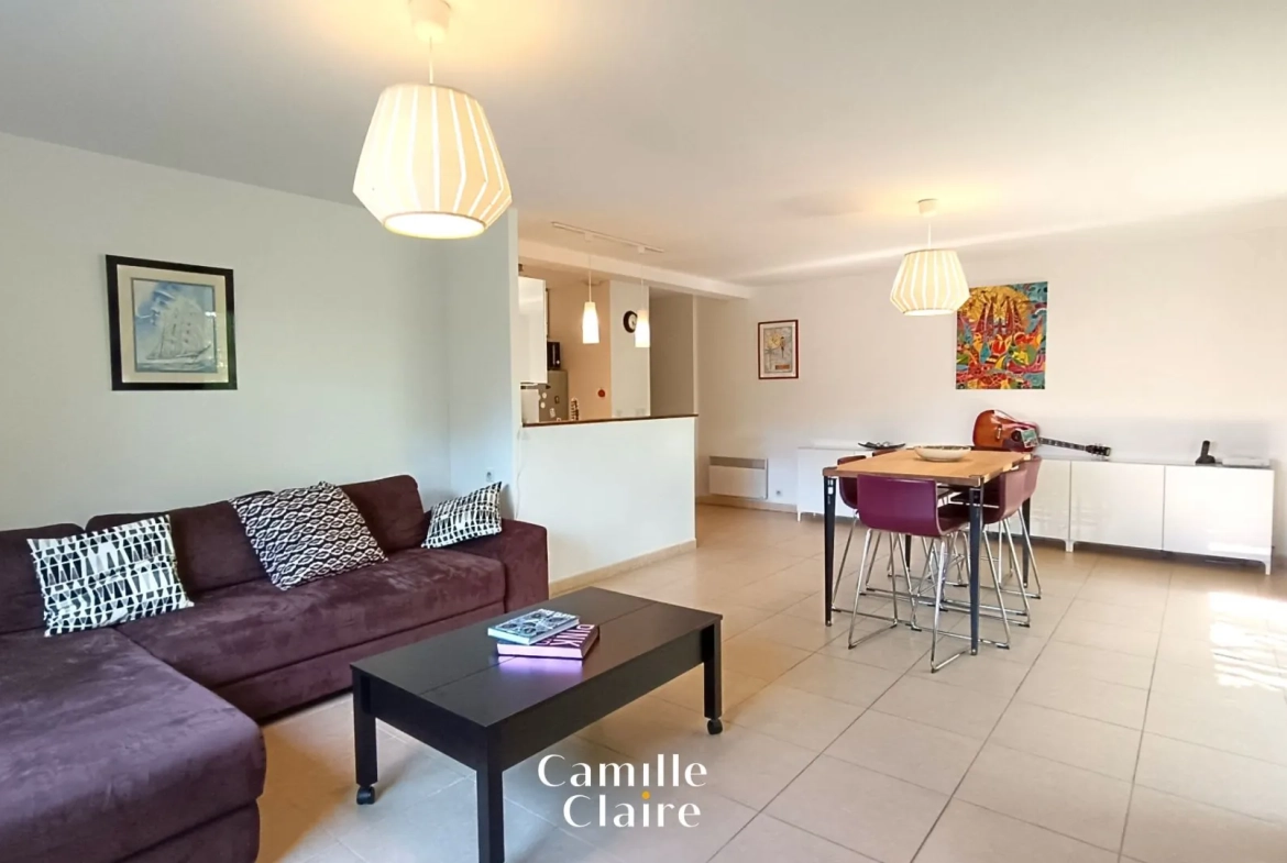 Appartement T3 lumineux de 80 m² à Marignane avec balcon et parking privé 
