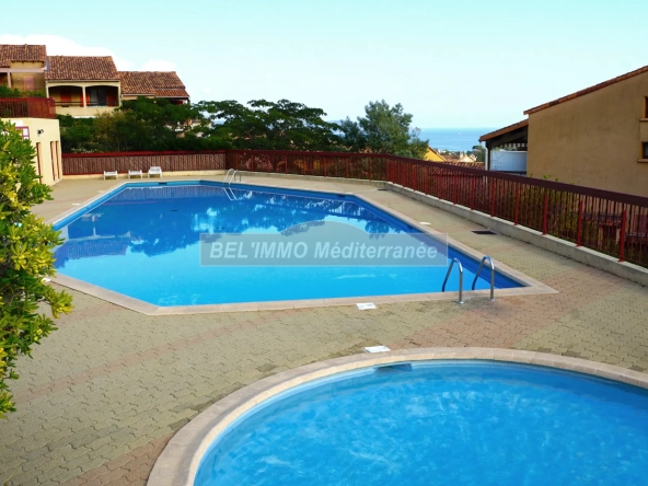 Appartement duplex avec terrasse et vue mer à Cavalaire 