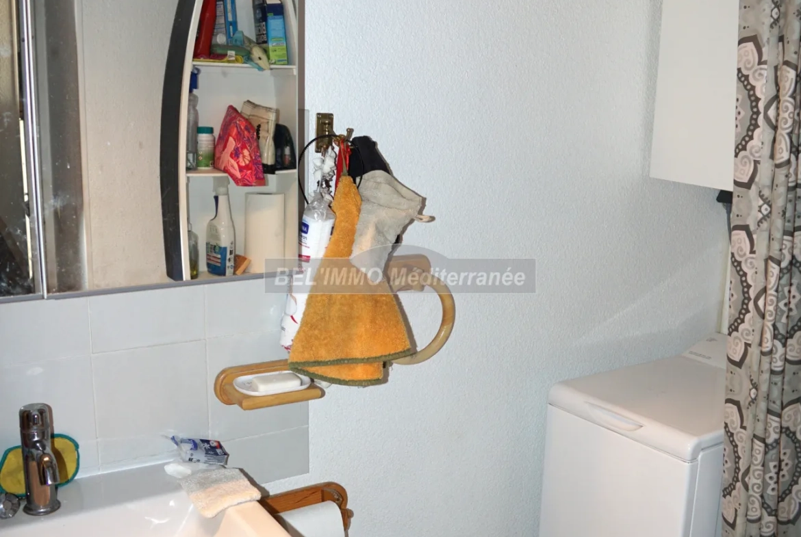 Superbe appartement duplex avec vue mer, piscine et parking à Cavalaire-sur-Mer 