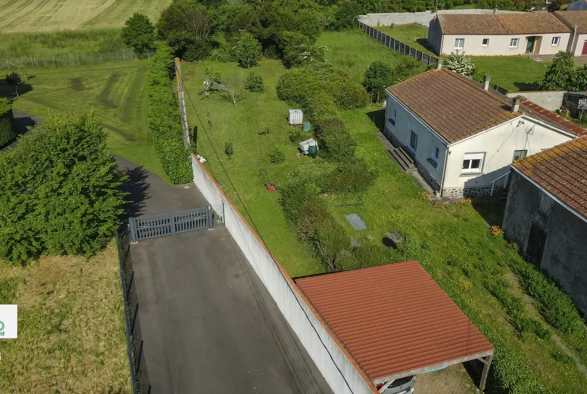 Terrain à bâtir de 700 m² à Corpe, proche Luçon + Offre exclusive ZEROPOURCENT 