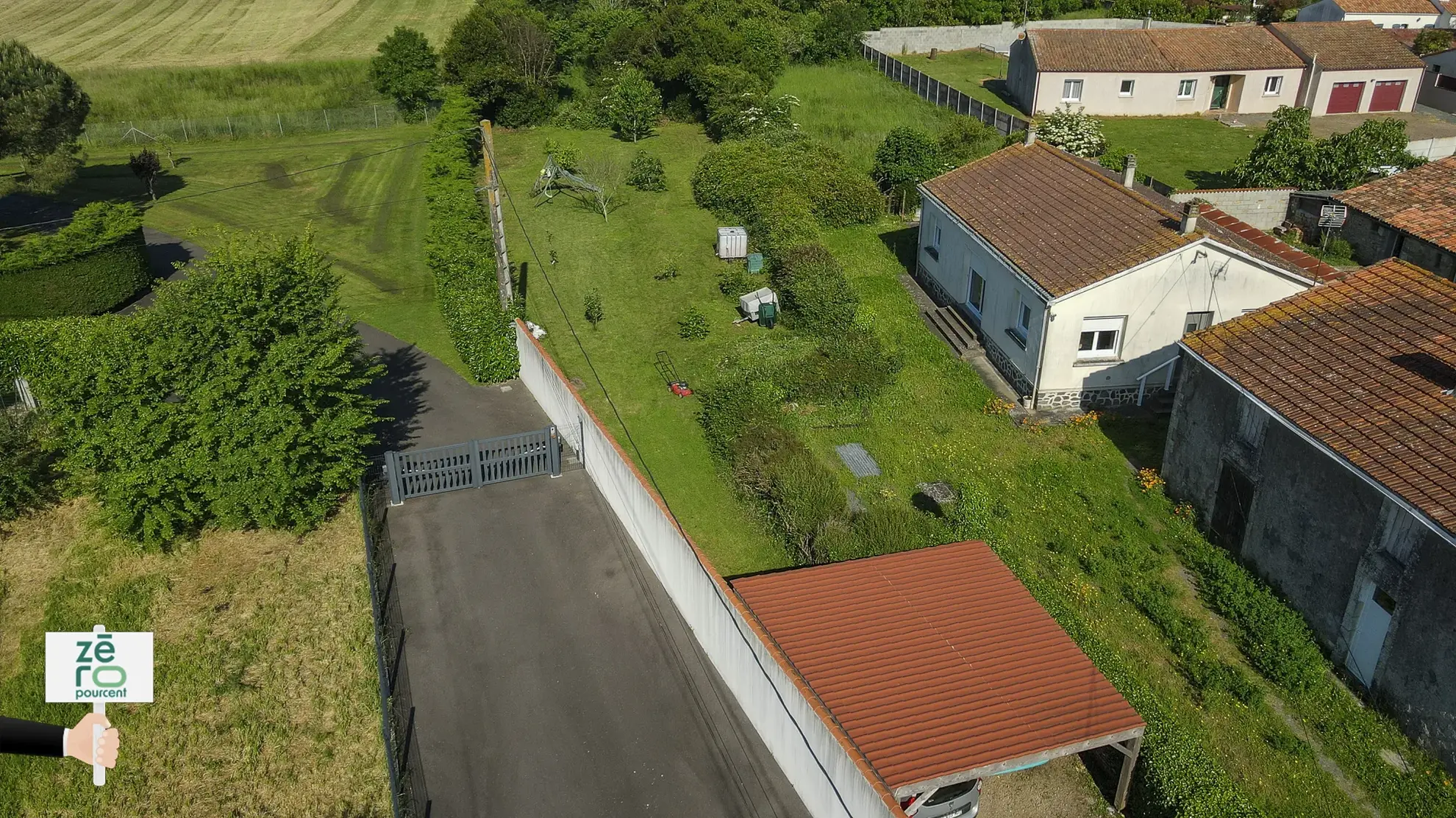 Terrain à bâtir de 700 m² à Corpe, proche Luçon + Offre exclusive ZEROPOURCENT 