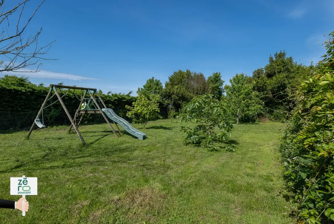 Terrain à bâtir de 700 m² à Corpe, proche Luçon + Offre exclusive ZEROPOURCENT 