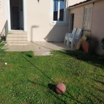 Maison ancienne de plain-pied avec jardin au centre de Niort