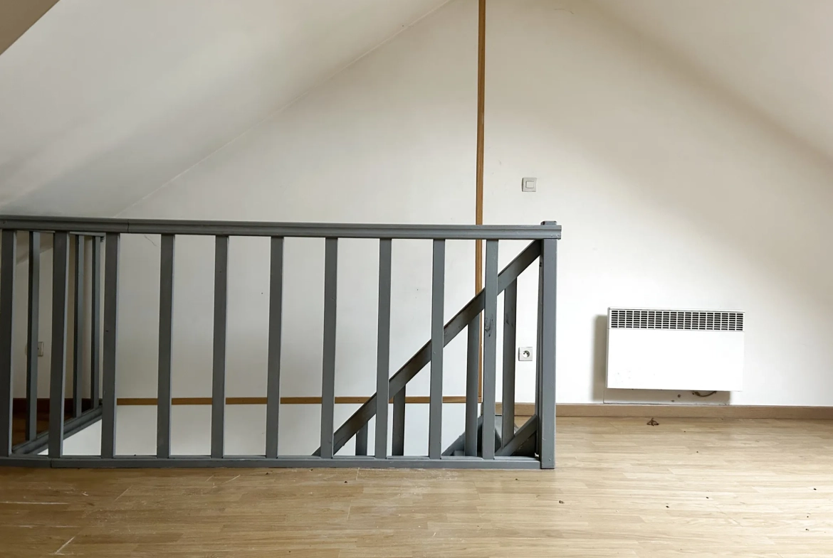 Immeuble de rapport à Henin-Beaumont - 5 studios libres, rentabilité attractive 