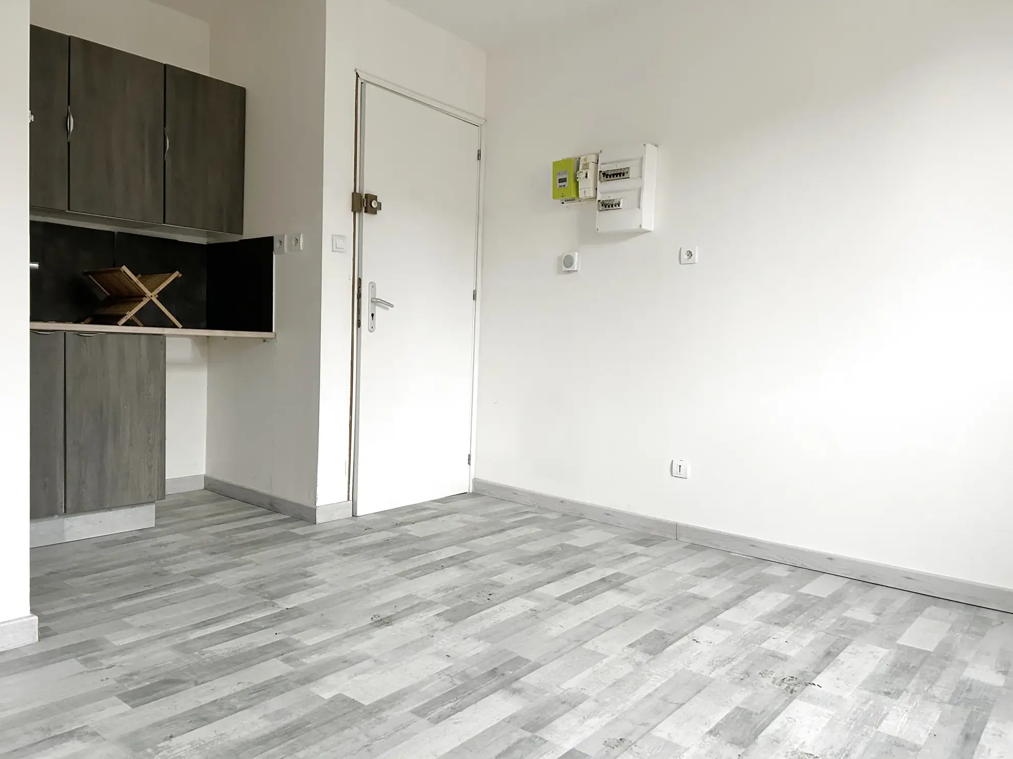 Immeuble de rapport à Henin-Beaumont - 5 studios libres, rentabilité attractive 