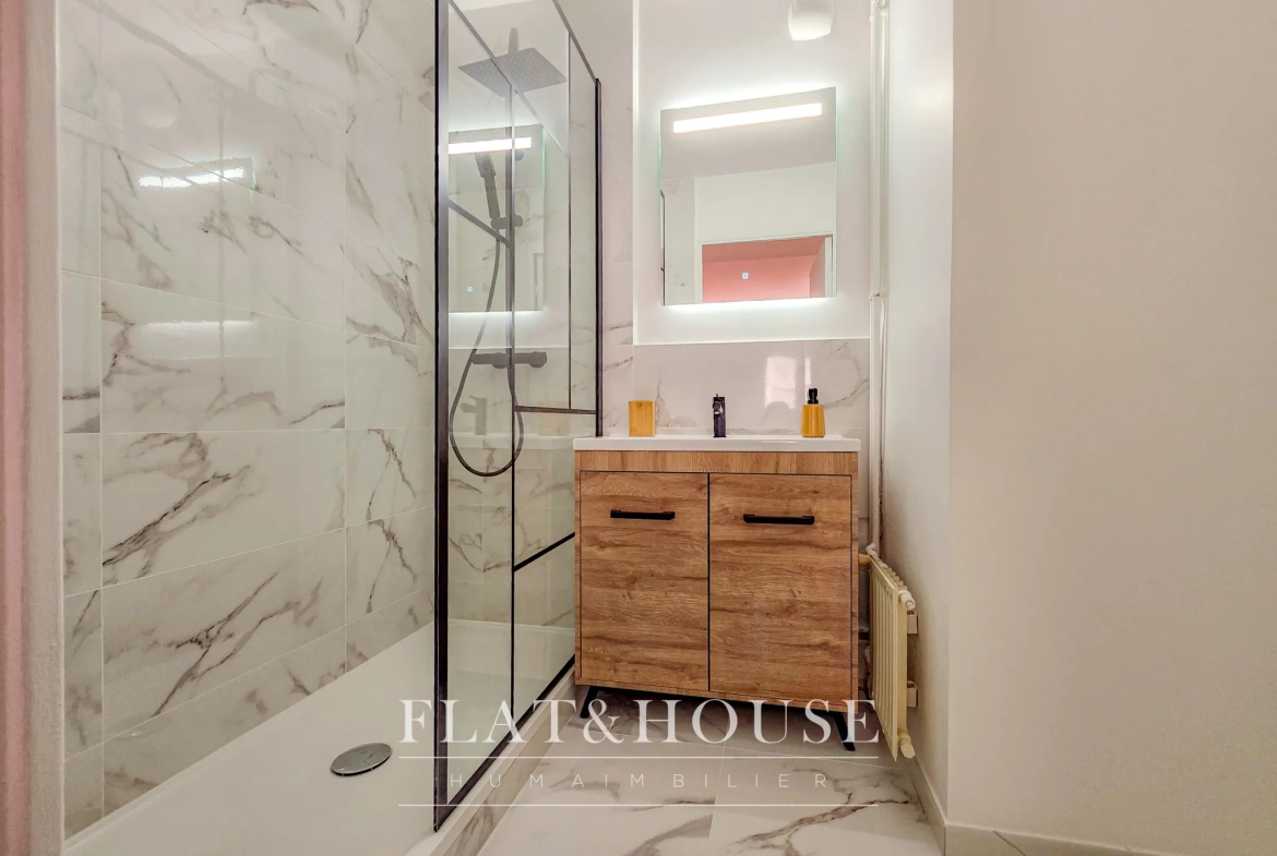 Appartement T3 rénové 59 m² avec parking à Nantes - DPE D 