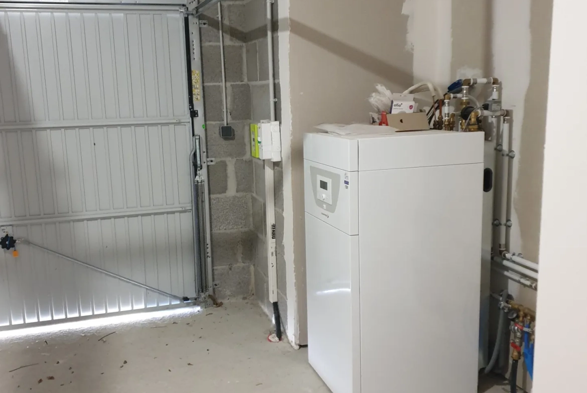 Maison neuve de 90 m² à Chaveyriat avec jardin et garage 