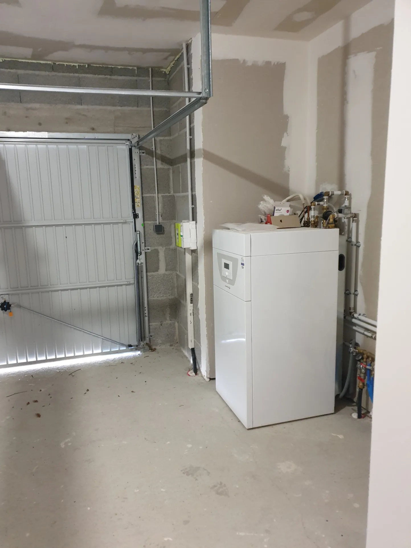 Maison neuve de 90 m² à Chaveyriat avec jardin et garage 