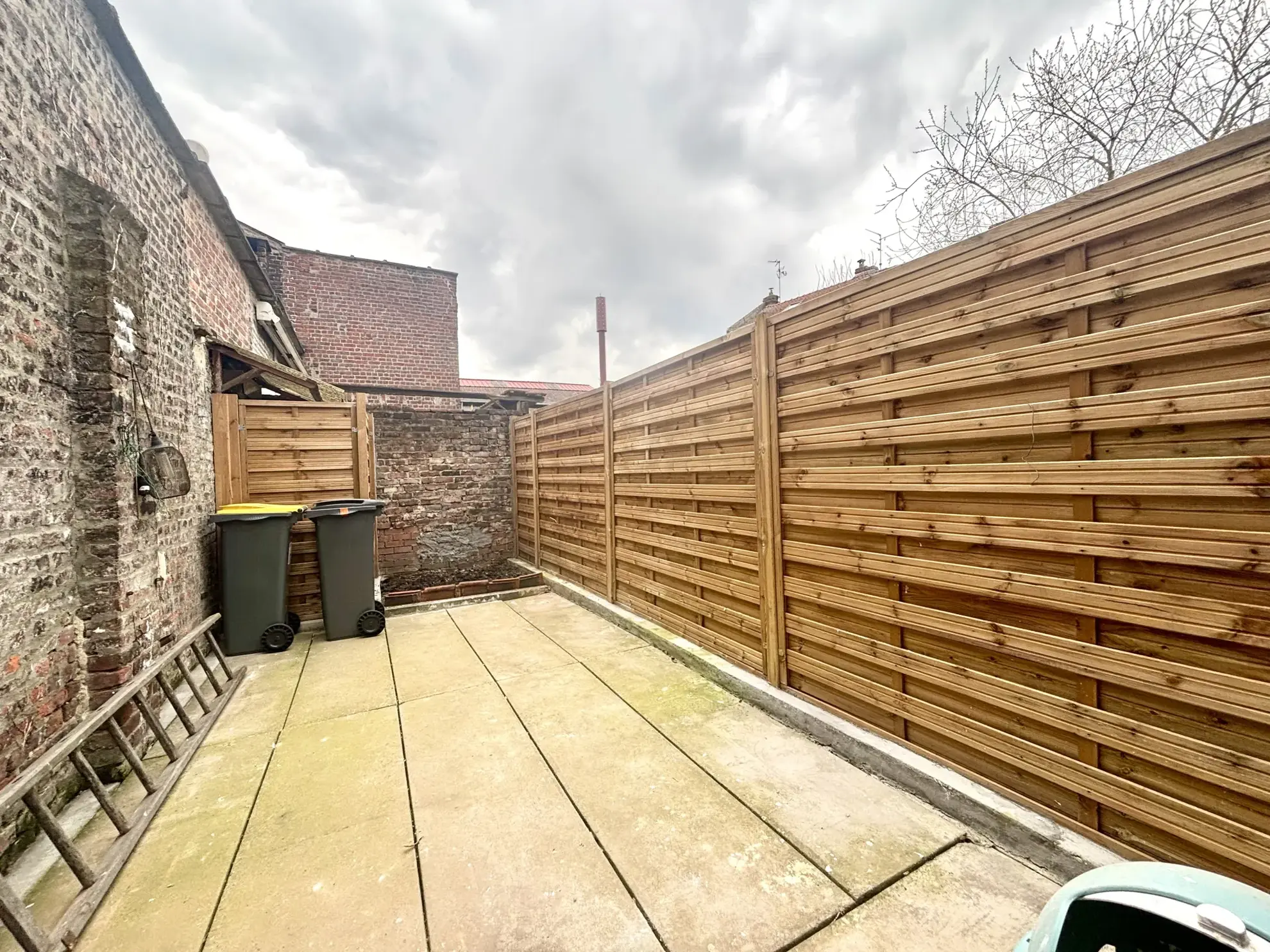 Maison lumineuse de 130m² avec 4 chambres, terrasse et cave à Roubaix 