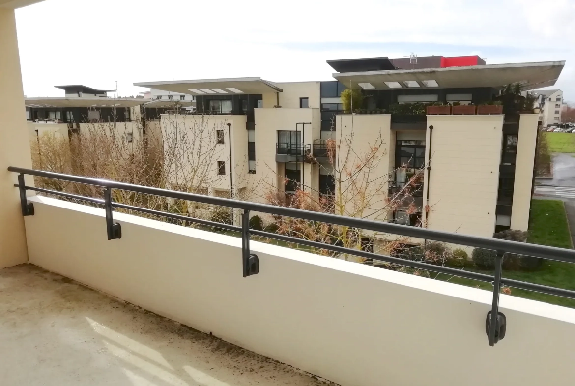 Appartement 3 pièces meublé avec grand garage à Caen - Secteur Mémorial 