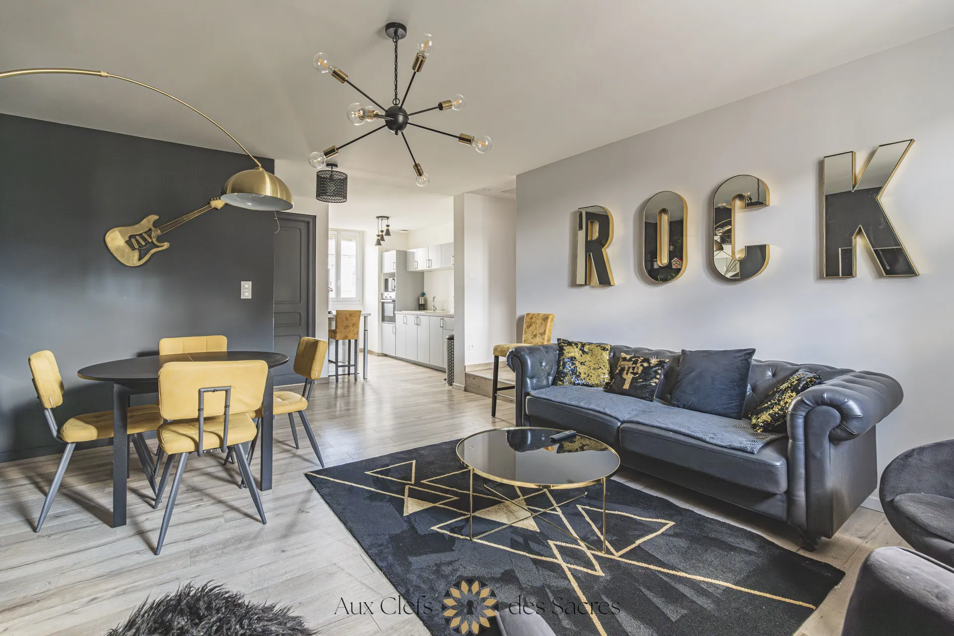 Appartement T5 lumineux à vendre à Reims – Dernier étage, 91 m² 