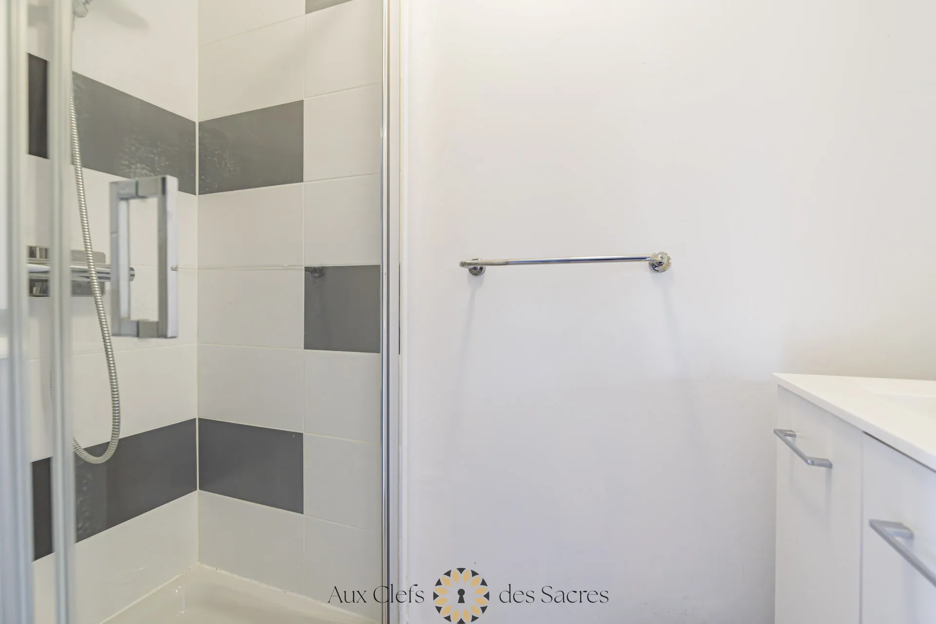 Appartement T5 lumineux à vendre à Reims – Dernier étage, 91 m² 