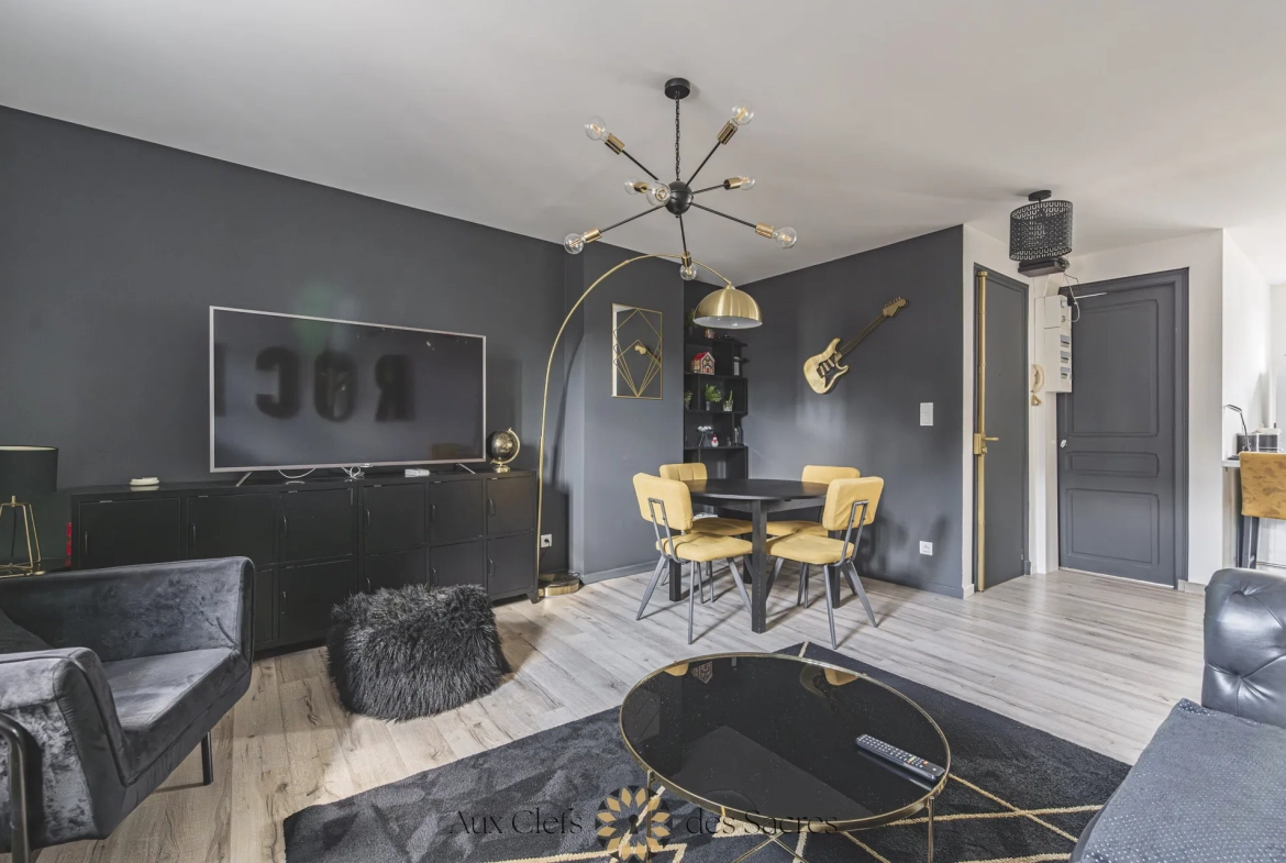 Appartement T5 lumineux à vendre à Reims – Dernier étage, 91 m² 