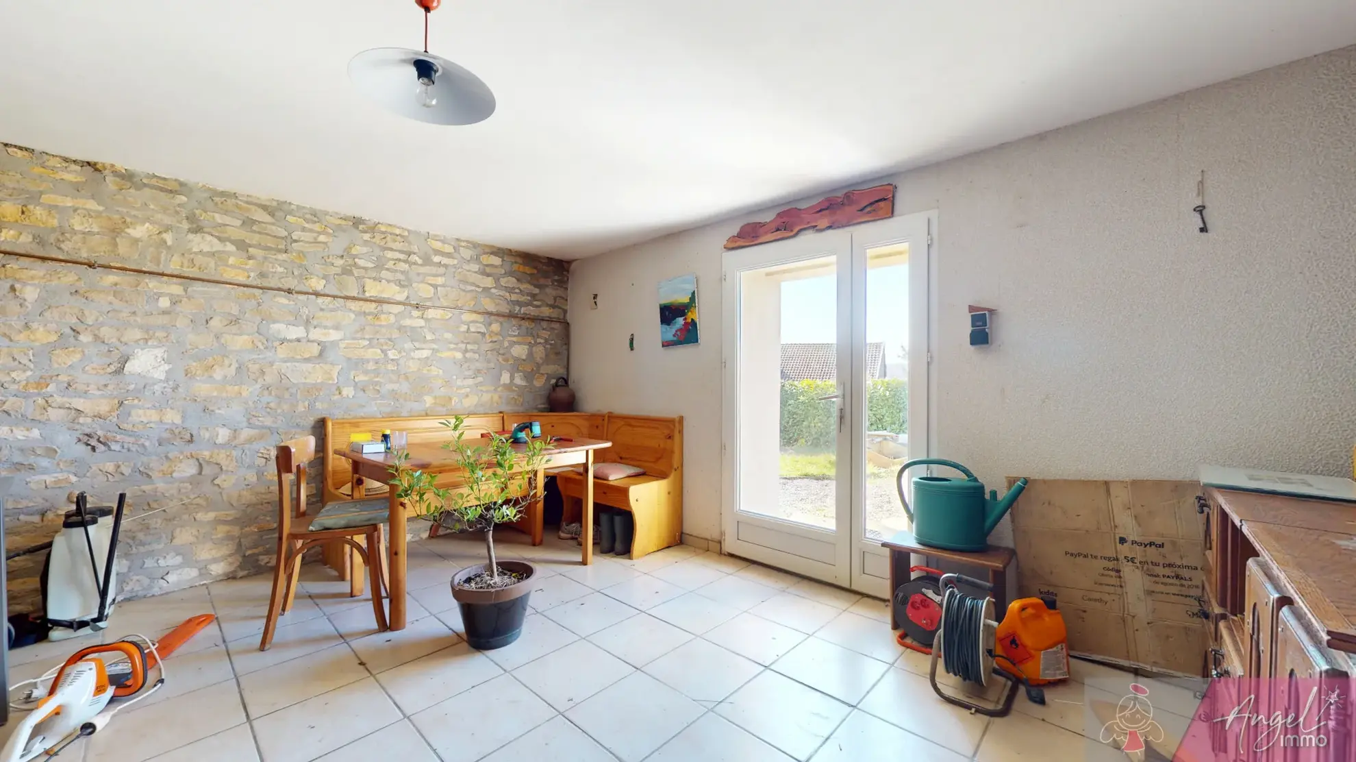 Maison en pierre avec piscine à Saligney, 154 m², vue imprenable 