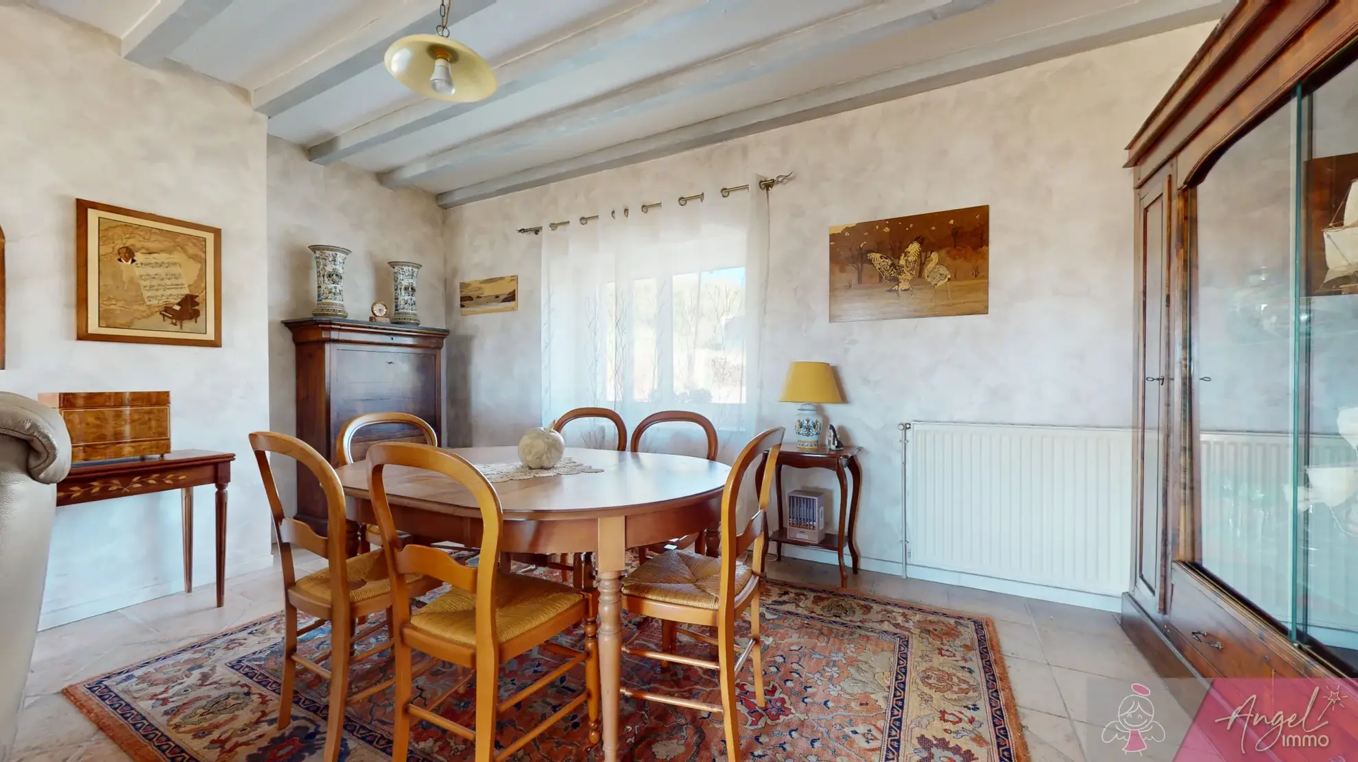 Maison en pierre avec piscine à Saligney, 154 m², vue imprenable 