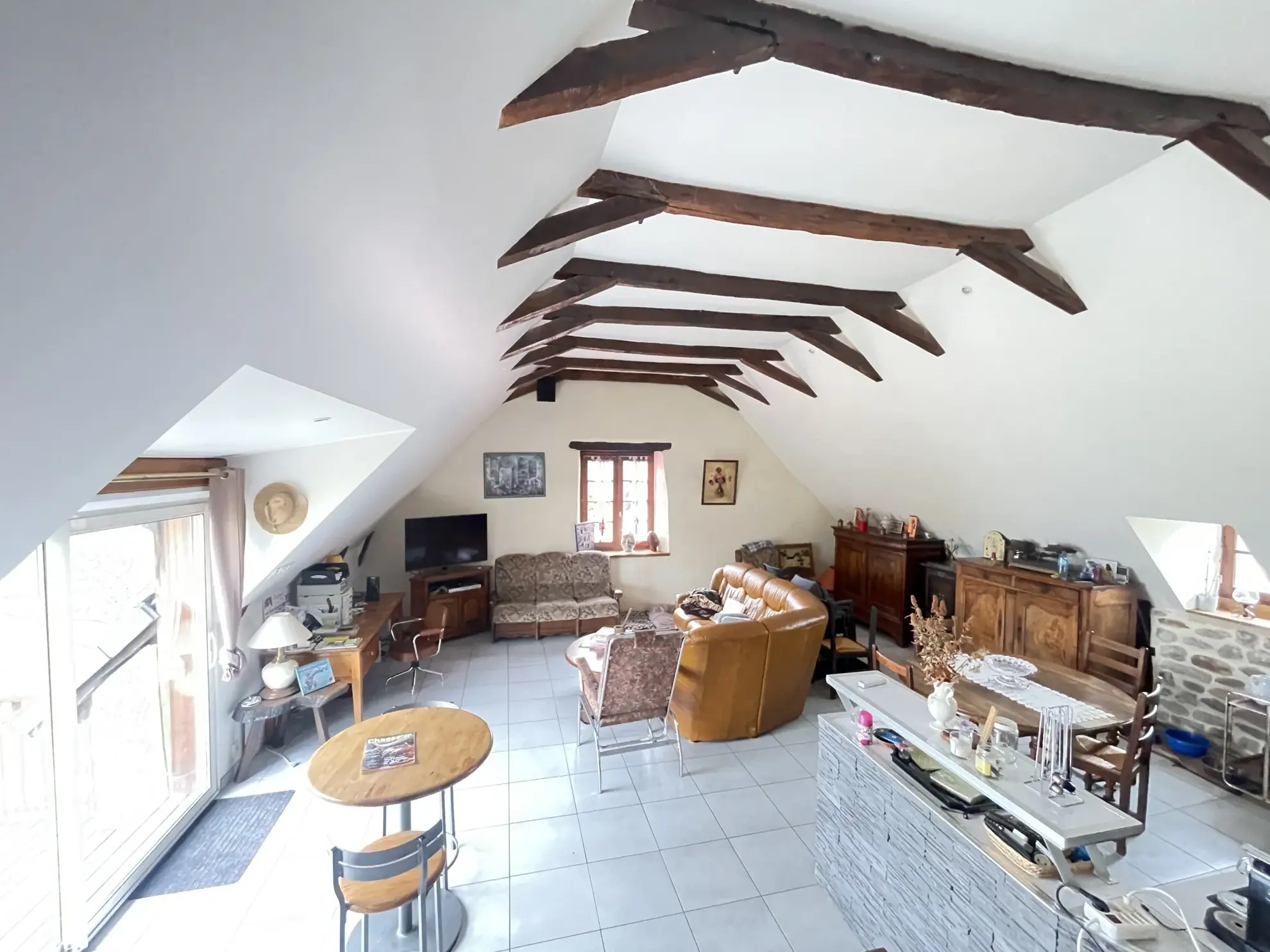 Charmante maison en pierre avec terrain à Rilhac-Xaintrie – 2 chambres, terrasse et garage 