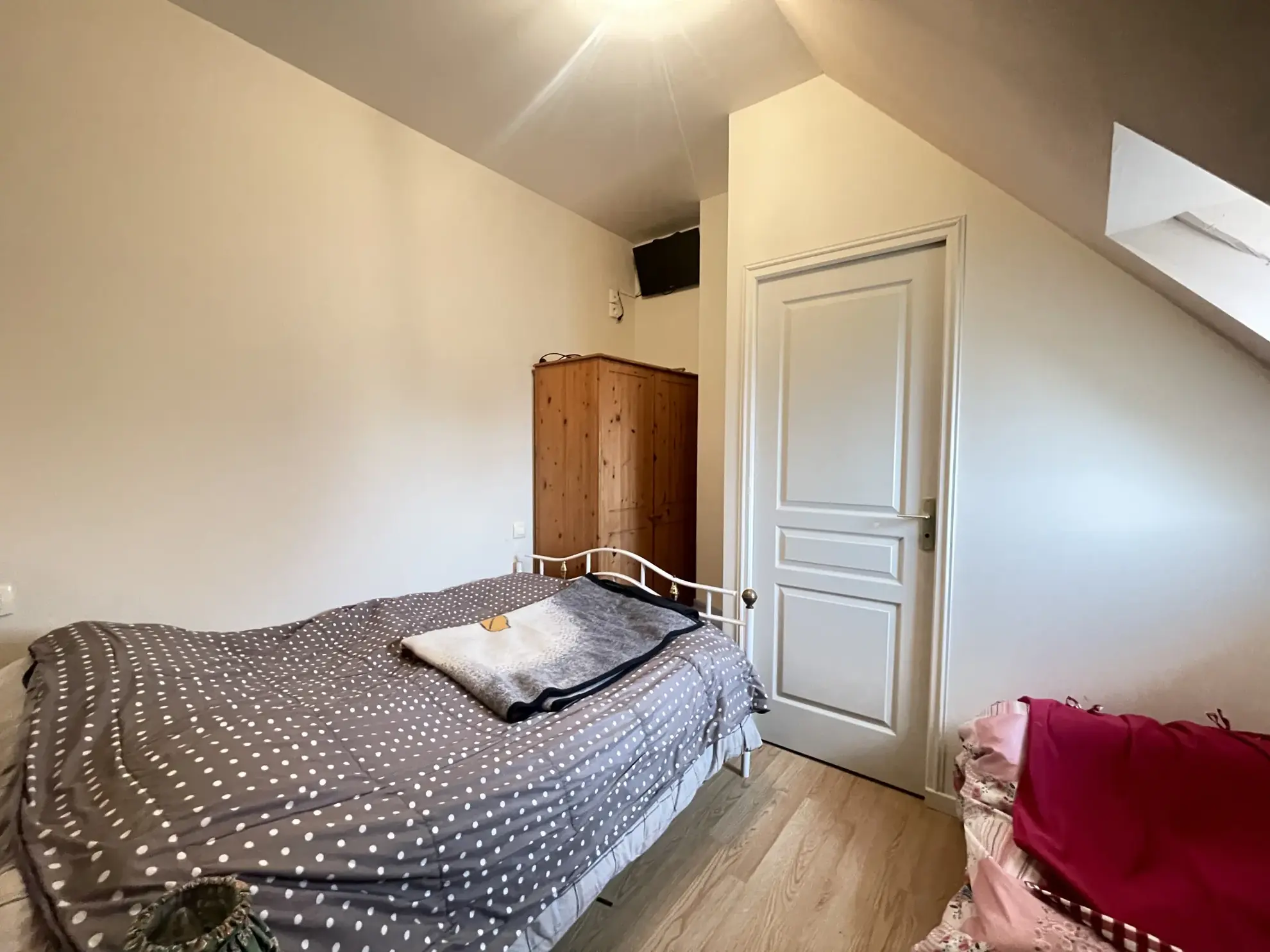 Charmante maison en pierre avec terrain à Rilhac-Xaintrie – 2 chambres, terrasse et garage 