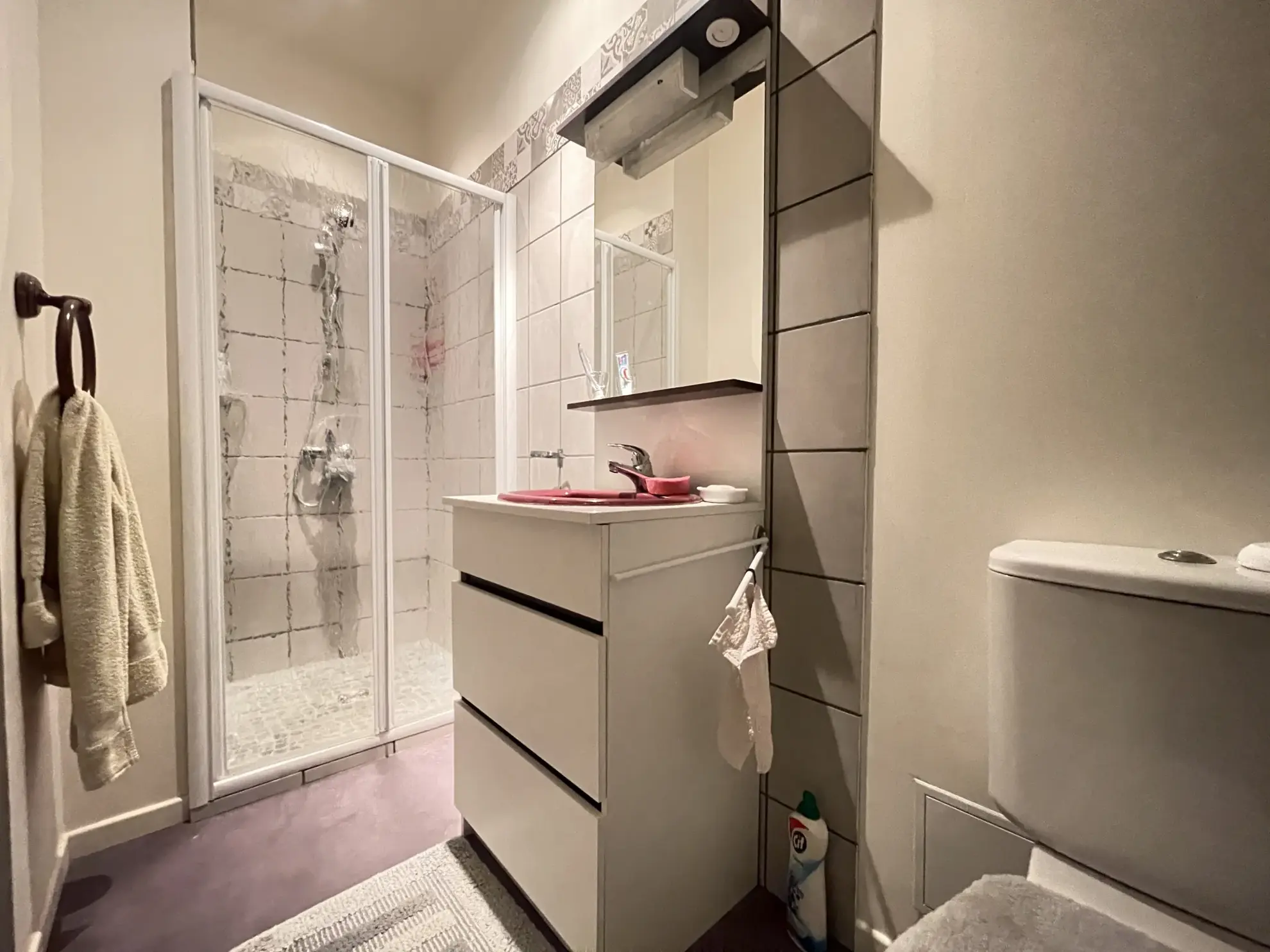 Charmante maison en pierre avec terrain à Rilhac-Xaintrie – 2 chambres, terrasse et garage 