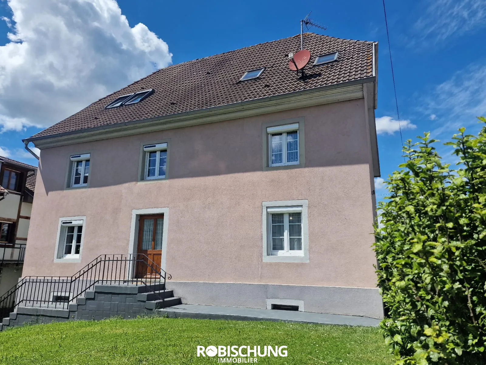 Magnifique appartement en triplex de 104 m² avec terrasse à Bettendorf 